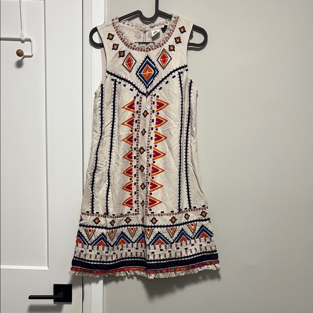 NWOT Anthropologie Akemi + Kin Embroidered Sleeveless Dress - Multicolor